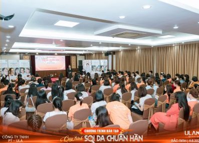 Khóa học Quy trình soi da chuẩn Hàn K23